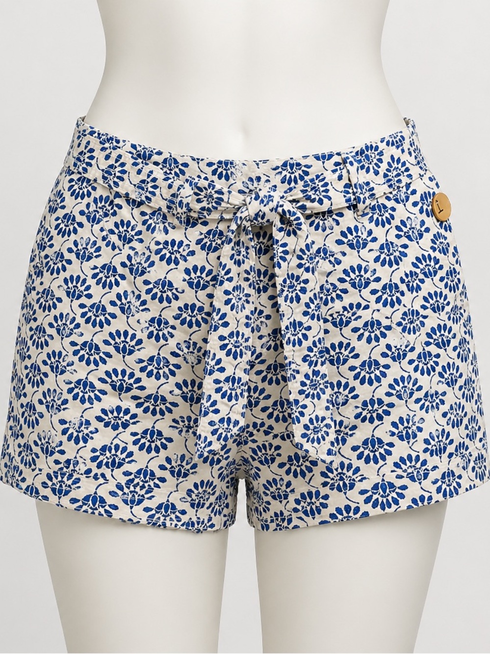Women’s Classic White/Blue Floral Shorts Size 12 Belted NWT by Liz Claiborne